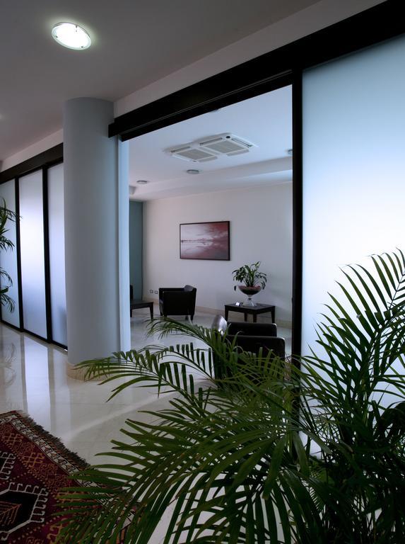 Hotel Tiziano Trapani Bagian luar foto